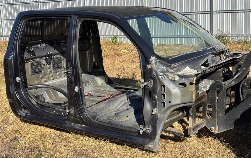 ✅2019-24 RAM 1500 NEW STYLE 5TH GEN CREW CAB CABIN WITH TITLE BODY CUT PAINT PAR