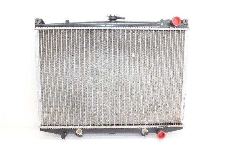 90-92 Nissan Pickup D21 4 Cylinder Radiator Assembly