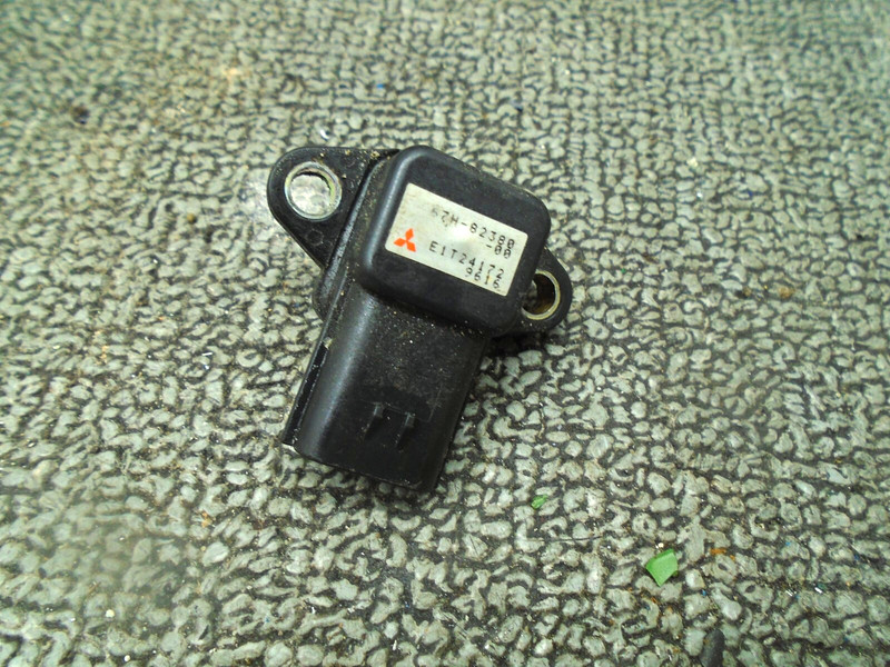 OEM Pressure Sensor 67H-82380-00-00 Yamaha Outboard Motor 1999-2009 150-300 Hp