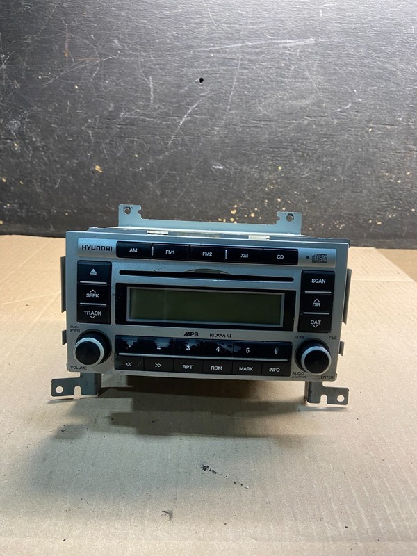 2007 to 2009 Hyundai Santa Fe AM/FM Radio CD Player Oem Z0529 DG