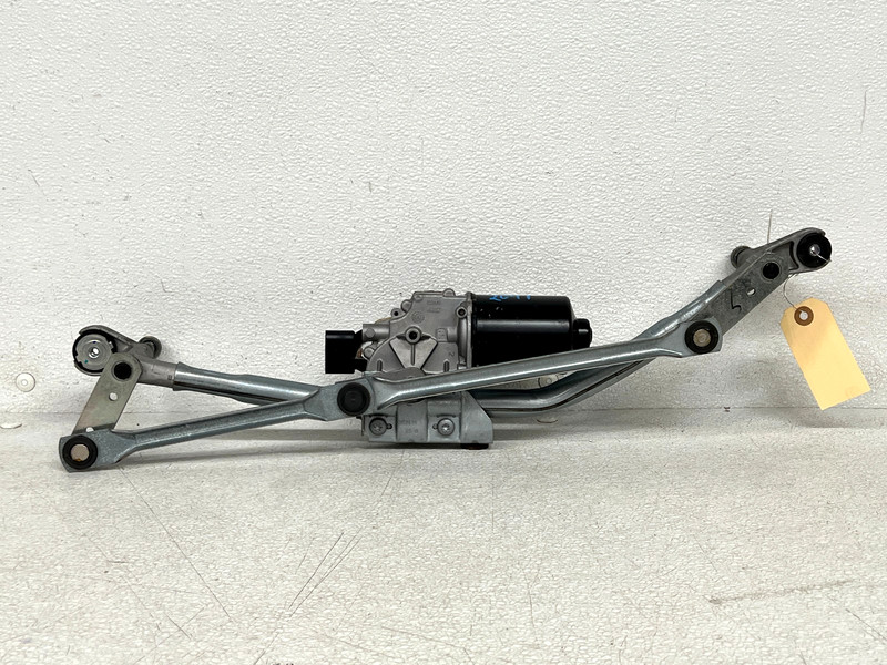 ⭐2016-2024 JAGUAR XE FRONT WINDSHIELD WIPER LINKAGE W/ MOTOR ASSY OEM LOT2691