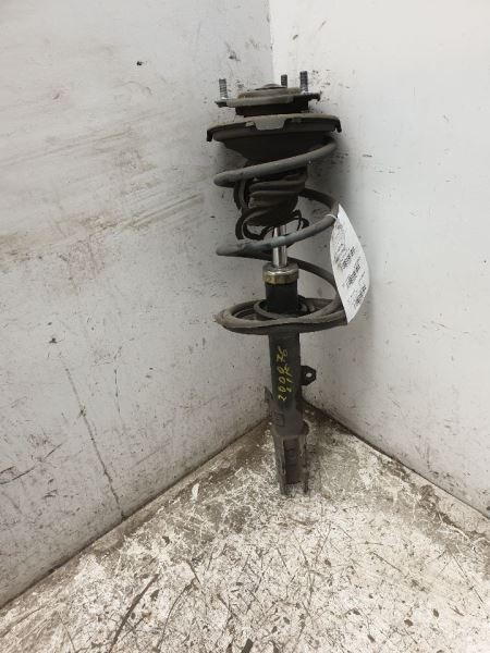 01-03 TOYOTA RAV 4 DRIVER SIDE FRONT LEFT STRUT ASSEMBLY