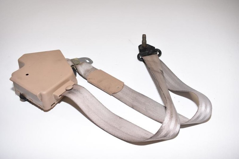 1991-1996 CHEVROLET CORVETTE C4 5.7L LT1 PASSENGER RH SEAT BELT TAN