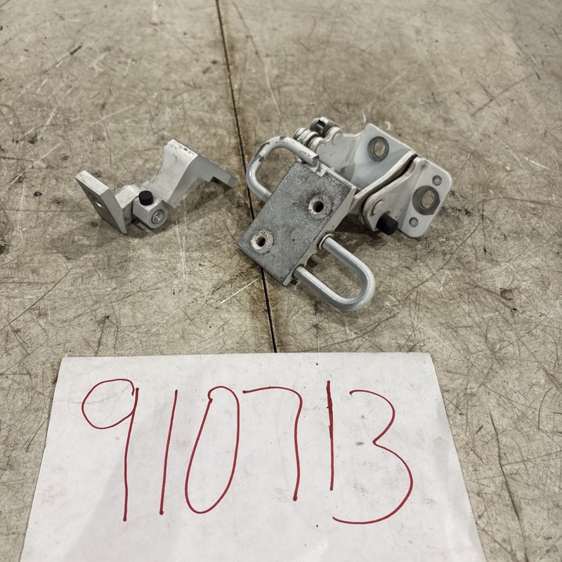 2002-2008 Audi A4 Left Rear Driver Door Hinge Hinges Set