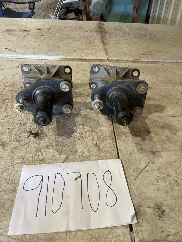 1986-1991 Mercedes 420SEL Bumper Shocks Rear Pair W126
