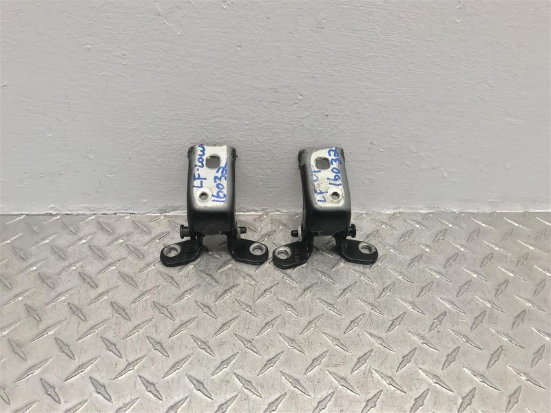 2008 FORD ESCAPE DRIVER FRONT DOOR HINGES PAIR OEM 7L8Z-7822801-A