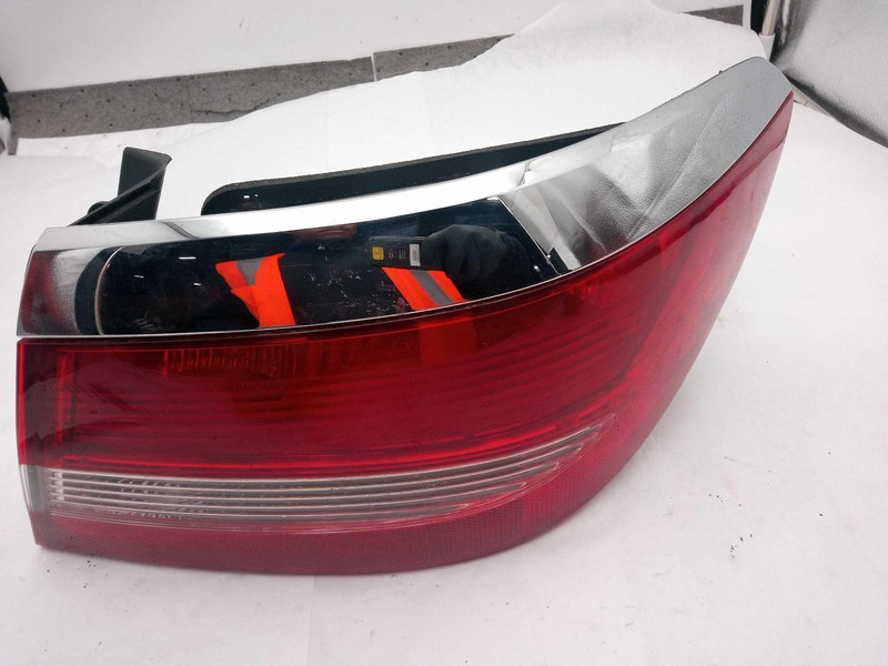 2014 Buick Verano Right Tail Light Assembly Red OEM Used 353795