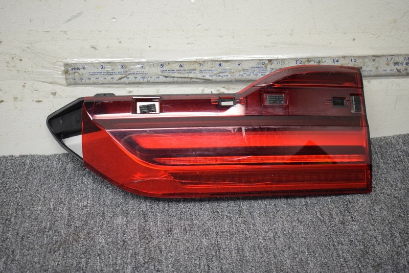 BMW TAIL LIGHT RIGHT SIDE FACTORY OEM