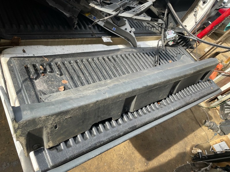 14-18 FORD TRANSIT CONNECT OEM LH SIDESKIRT / ROCKER MOULDING