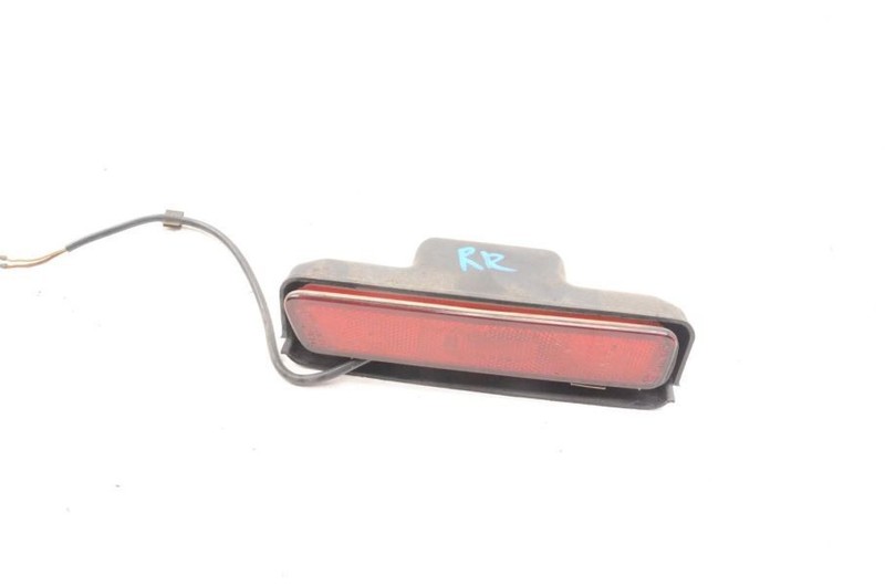1983-1988 PORSCHE 944 2.5L PASSENGER RIGHT REAR SIDE MARKER LIGHT