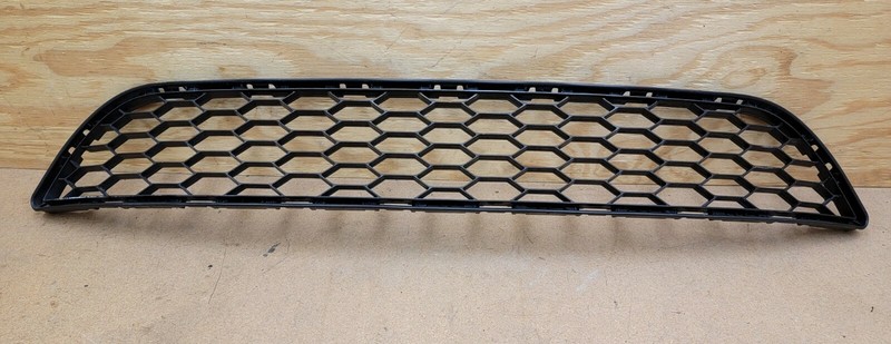 2016 - 2019 NISSAN Sentra Front Bumper Lower Grille 62254-3YU0A OEM*