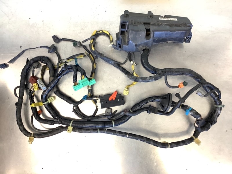 05 Acura TL S 6MT Wire Harness Main Cabin Wiring Loom Cables Plugs Fuse Box OEM
