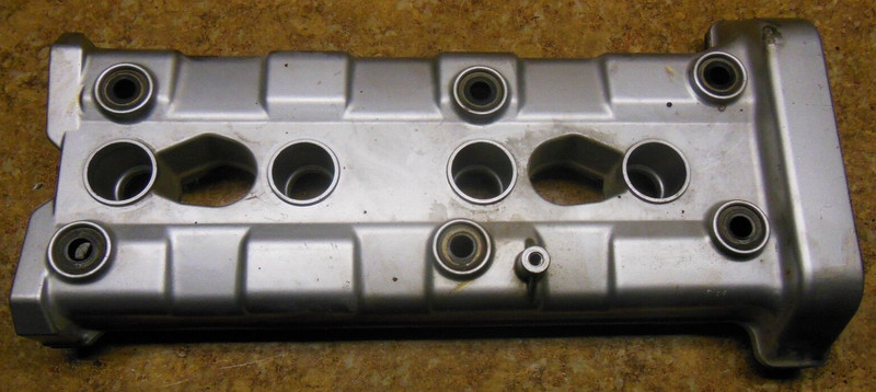 2001 Yamaha FZS1 FZ1 FZ 1 FZS1000 1000 Fazer Engine Cylinder Head Cover Valve