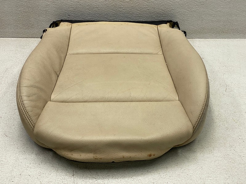 2009-2016 BMW Z4 FRONT RIGHT PASSENGER SIDE LOWER SEAT CUSHION OEM LOT758