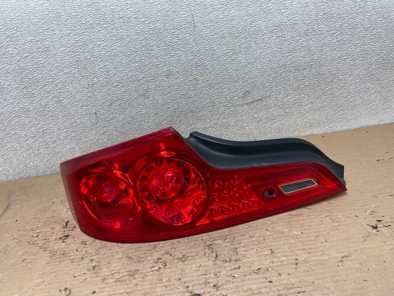 2006 - 2007 Infiniti G35 Coupe Left Driver LH Outer Tail Light Oem AA9816 LK