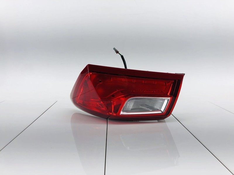 16-23 CHEVROLET MALIBU REAR RIGHT SIDE OUTER TAIL LIGHT BRAKE LAMP OEM #3