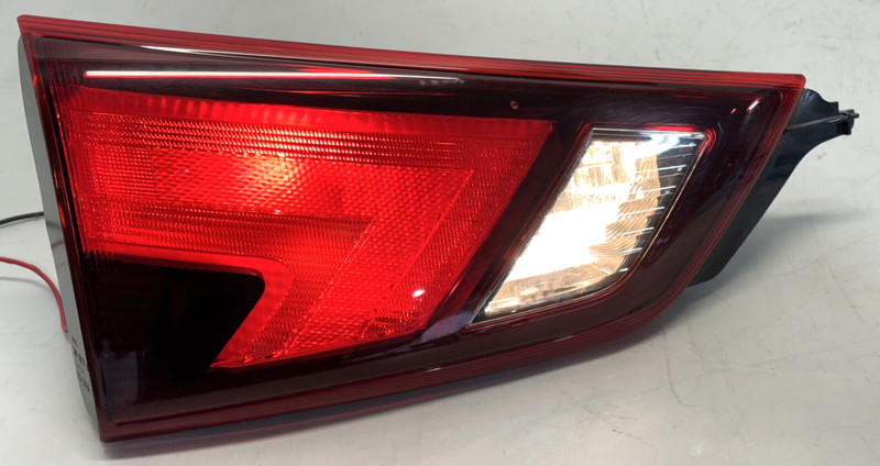 ✅ 2017-2019 Nissan Rogue Sport Tail Light Taillight REAR DRIVER LEFT SIDE OEM