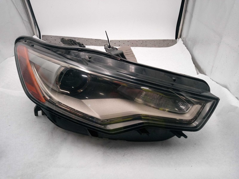 2015 AUDI A6 Right Headlight Assembly Blue OEM Used 116K Miles NJ25-27010-689310