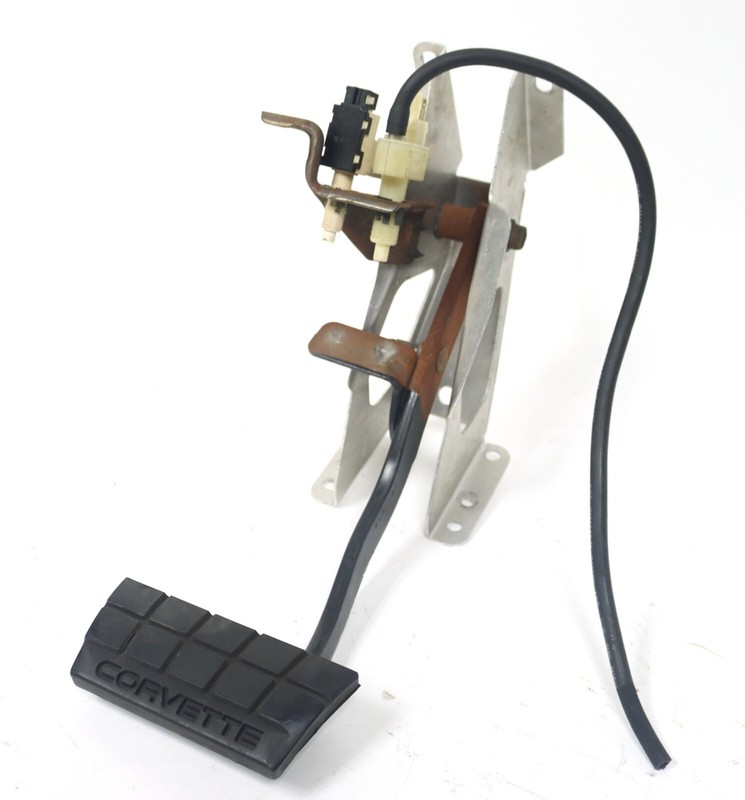 1990-1996 Corvette C4 Automatic Brake Pedal Assembly W/ Switches USED OEM GM