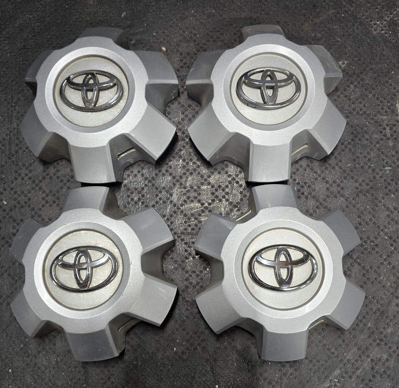 2014-2021 SET 4 Toyota 4Runner 4 runner 75153 Silver OEM Center Cap 4260B-35070