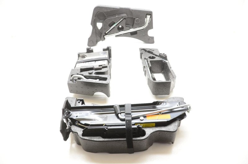 Jack and Tool Kit Fits 11-14 PORSCHE CAYENNE