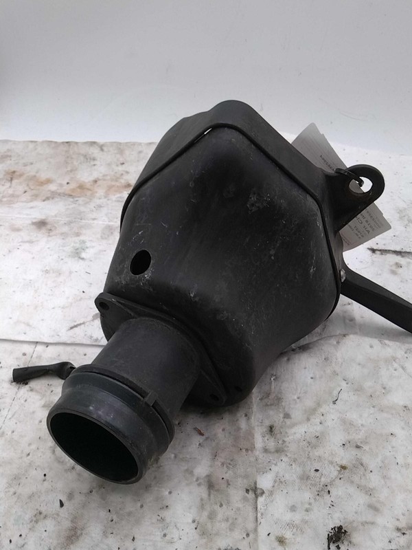2018 INFINITI Q50 Air Cleaner Assembly Grey Used 3.0L 102K Miles