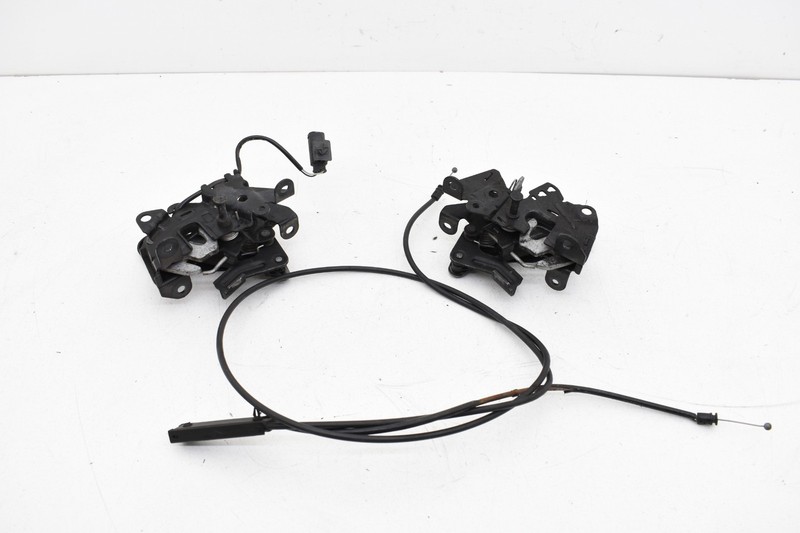 2011 BMW F01 750i Front Left Right Hood Lock Latch With Cable SET OEM KW71