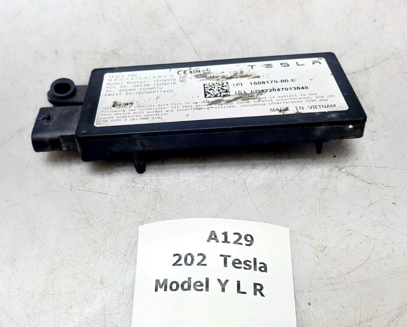 ✅ 2020-2023 OEM Tesla Model Y Rear Bluetooth Antenna Module Unit NOTE*