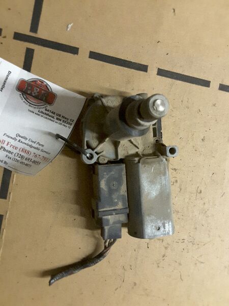 93 JEEP GRAND CHEROKEE REAR WIPER MOTOR 81437