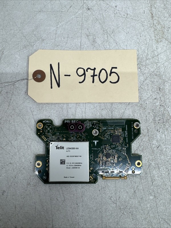 12-21 TESLA 3 S X MODEM CONNECTIVITY CARD LTE 1120719-00-D LE940B6-NA 9705 B133