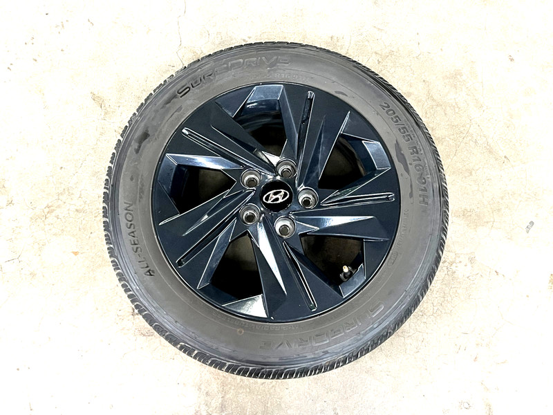 ⭐2021-2023 HYUNDAI ELANTRA 16" WHEEL RIM TIRE 205/55 R16 91H 5 SPOKE OEM LOT2710