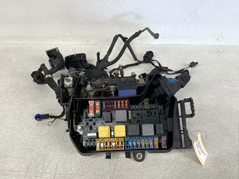 ⭐2014-2019 MERCEDES CLA45 AMG FUSE RELAY JUNCTION BOX CONTROL MODULE OEM LOT2645