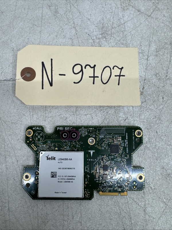 12-21 TESLA 3 S X MODEM CONNECTIVITY CARD LTE 1120719-00-D LE940B6-NA 9707 B133