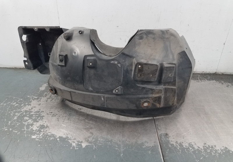 2004 03 04 Mercury Marauder Left Front Inner Fender Liner #1749 Y6