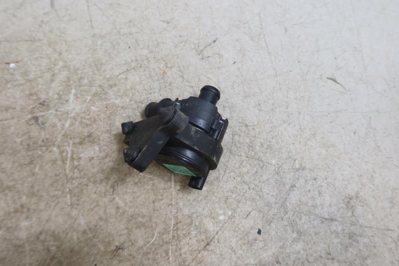 2018-2023 Jeep Wrangler JL 3.6L OEM Water Coolant Pump Assembly 68335906