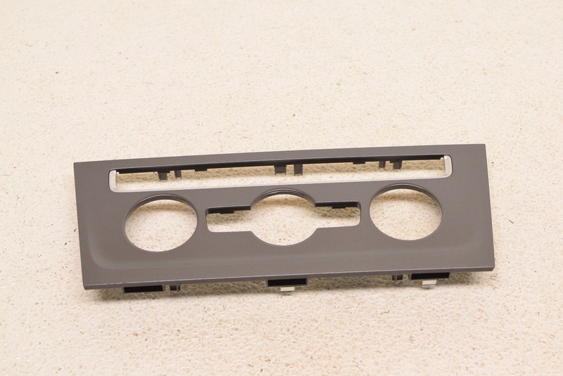 MK7 VW Golf Alltrack Magnesium Grey Dual Zone Climtae Control Trim Oem 2017-2019