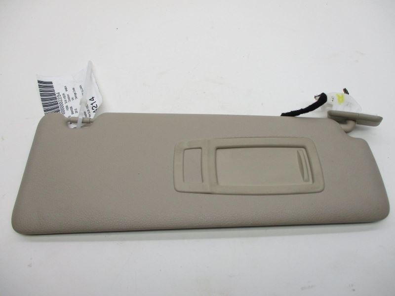2012-2018 BMW 320i 3-SERIES RIGHT SUN VISOR W/ILLUMINATED BEIGE TC:KCDF 29994