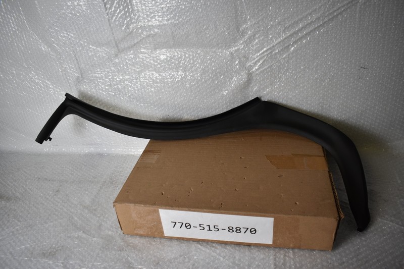PORSCHE TAYCAN 4S REAR WEATHER STRIP LEFT 2020-2024 OEM 9J1 839 775 A