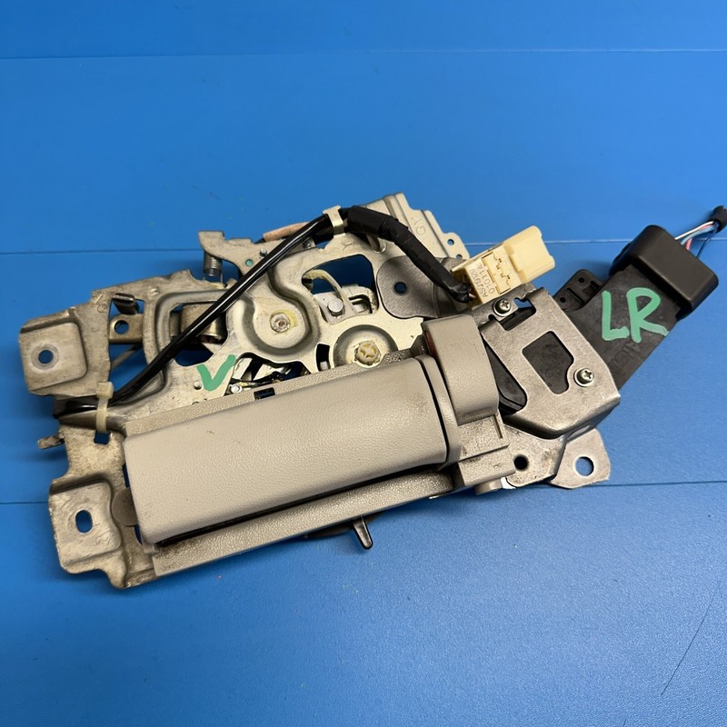 ASQ19129 | 11 - 2017 Toyota Sienna Left RearDoor Sliding Lock Latch Actuator LR