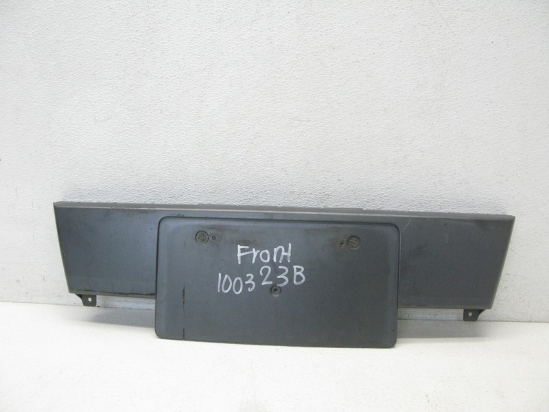 09-12 AUDI B8 A4 SEDAN FRONT LICENSE PLATE MOUNT PLASTIC BRACKET TRIM OEM 10032