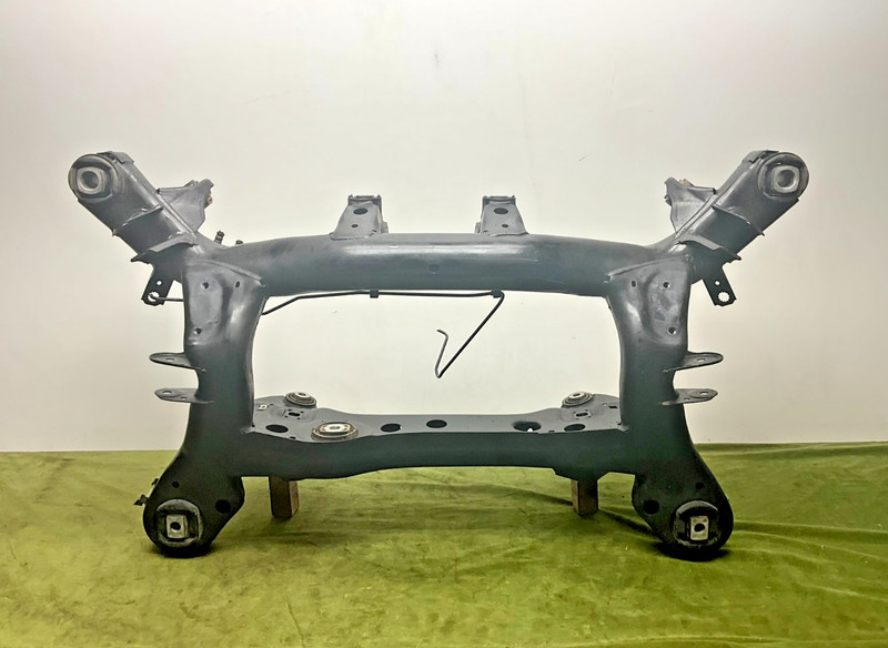 05–14 OEM BMW E93 328i Rear Subframe K-Frame Cradle Crossmember Axle 33316783713