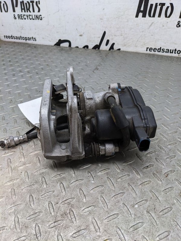 Passenger Right Caliper Rear Fits 17-20 COMPASS 1176145