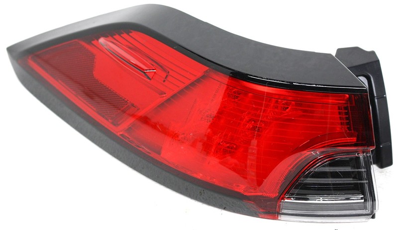 81560-0A170 OEM LED Left Tail Lamp For Toyota Corolla Cross XLE, XSE -Lens chip