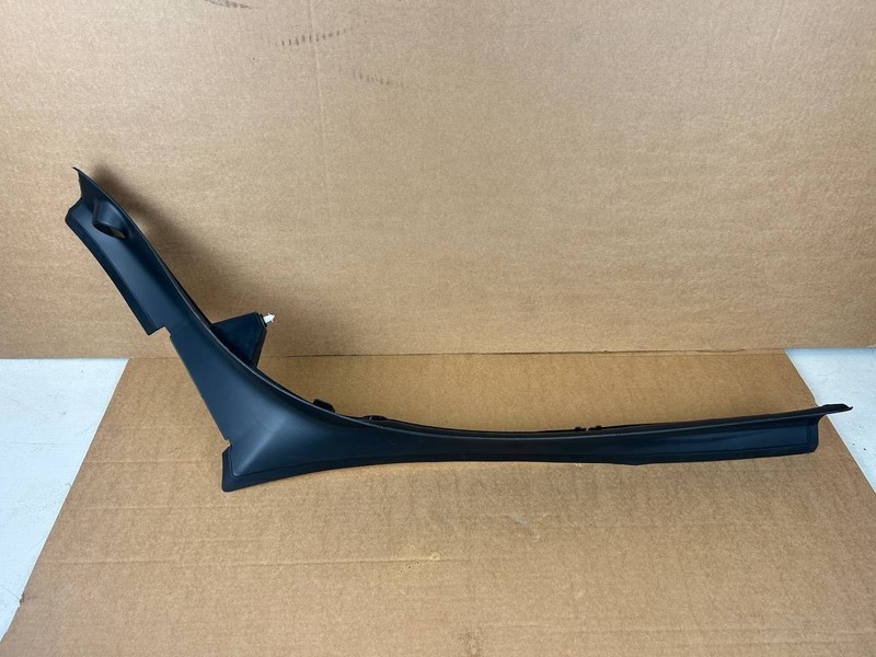 ✅ OEM Tesla Model X Liftgate Trough Trim Assembly Right Hand 1047321-00-H