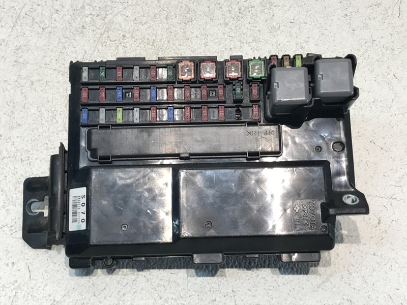 07-17 Lexus LS460 Engine Room Junction Fuse Relay OEM