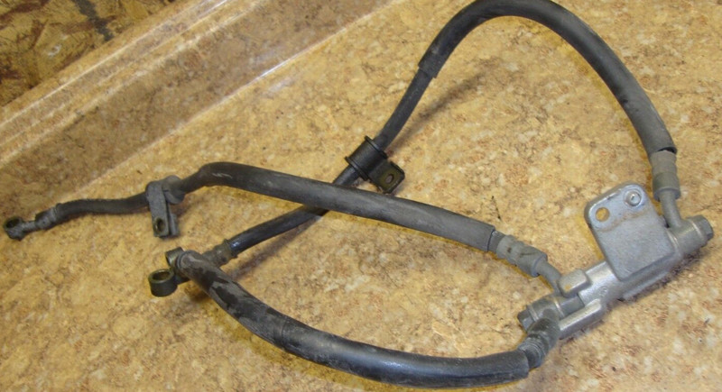 2006 Suzuki Katana GSX600F GSX 600 F GSX600 Front Brake Fluid Line Hose Caliper