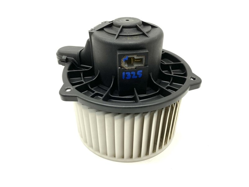 Front AC Heater Blower Motor 97114-4D000 Fits 2006-2010 Kia Sedona 61059