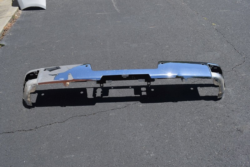 2017-2020 CHEVROLET SILVERADO 2500 BUMPER ASSEMBLY FACTORY OEM