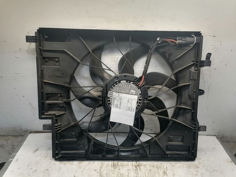 Radiator Fan Motor Fan Assembly Fits 18-22 24 VOLVO XC60 1730856