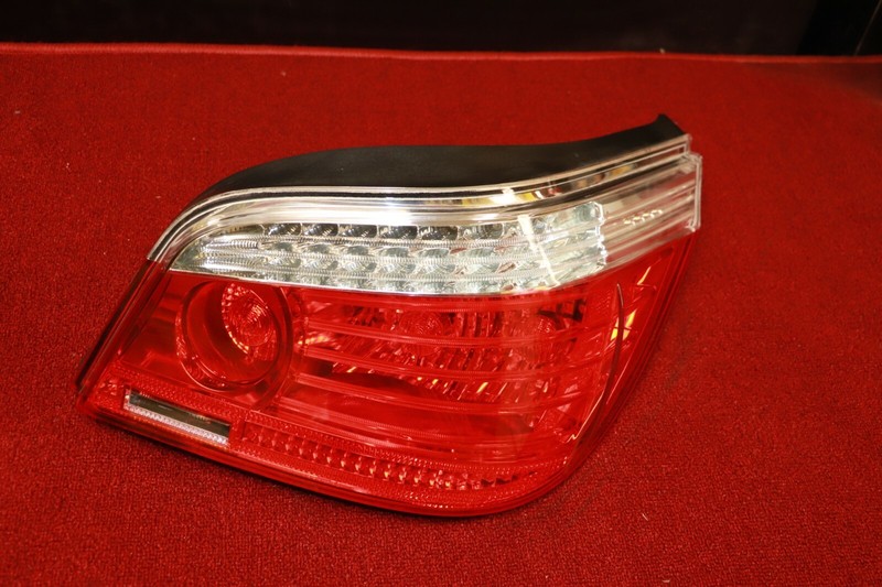 BMW E60 528 535 550 M5 Right Passenger Side Led Taillight Brake Lamp Unit OEM